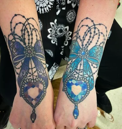 Amanda Cokewell tattoo 049