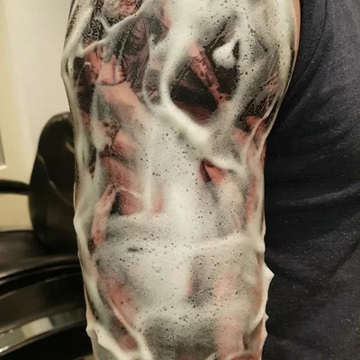 Joyce Kamania tattoo 016