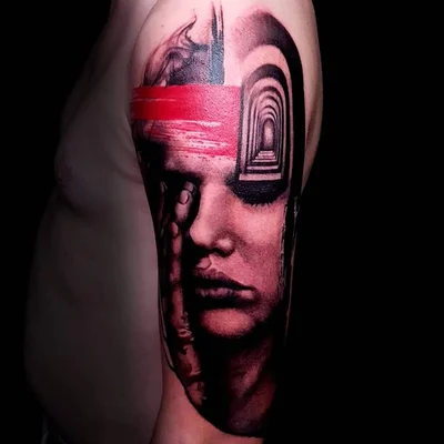 Joyce Kamania tattoo 040