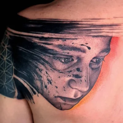 Joyce Kamania tattoo 046