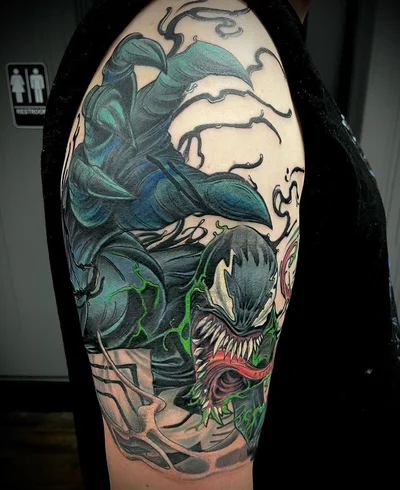 Travis Chasez tattoo 028