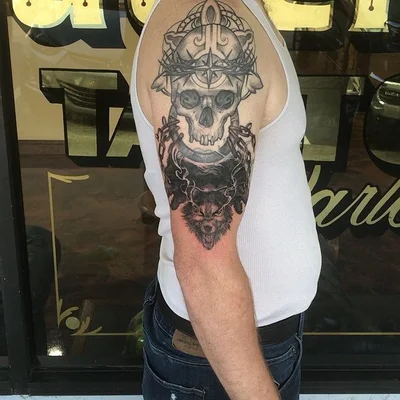 Travis Clark tattoo 039