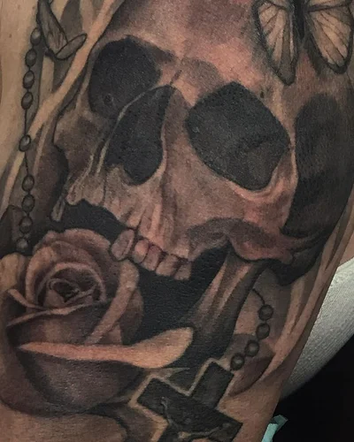 Travis Clark tattoo 041