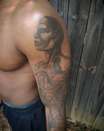 Travis Clark tattoo 048