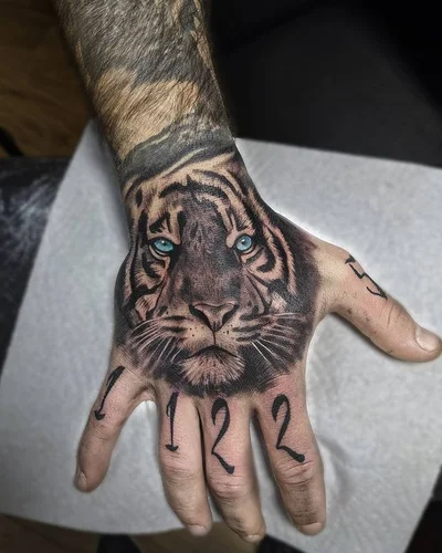 Lukasz Trawczynski tattoo 028