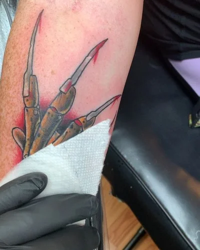 Trent tattoo 033