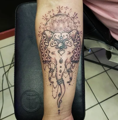 Trevor Stieg tattoo 011