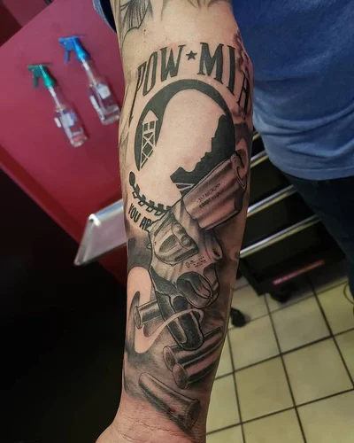 Trevor Stieg tattoo 030