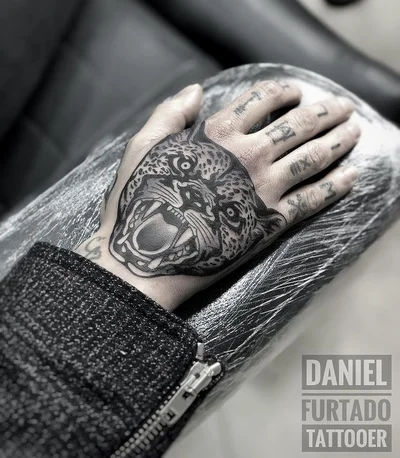 Triparte Tattoo tattoo 049