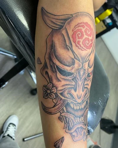 Trish Nguyen tattoo 027