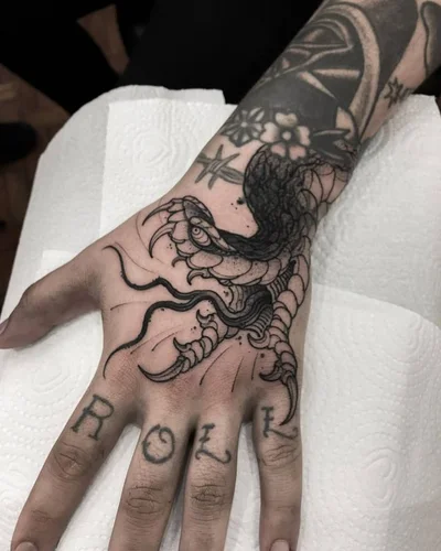 True Rise Tattoo tattoo 009