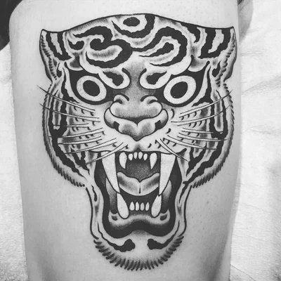 Eric Jones tattoo 033