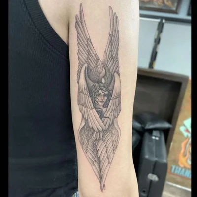Eric Jones tattoo 047