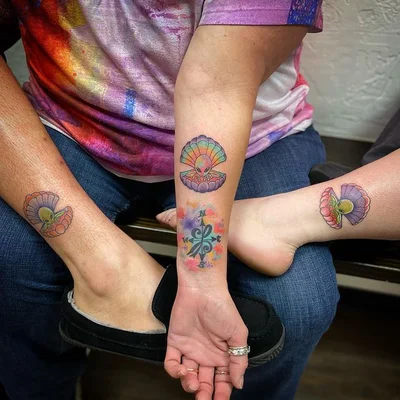 Eric Jones tattoo 049