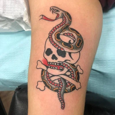 Eric Jones tattoo 050