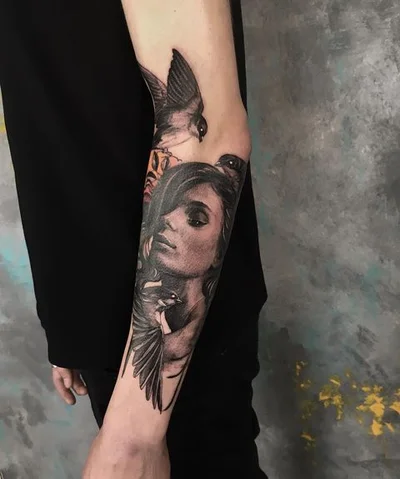 Masha Tsegelnik tattoo 015