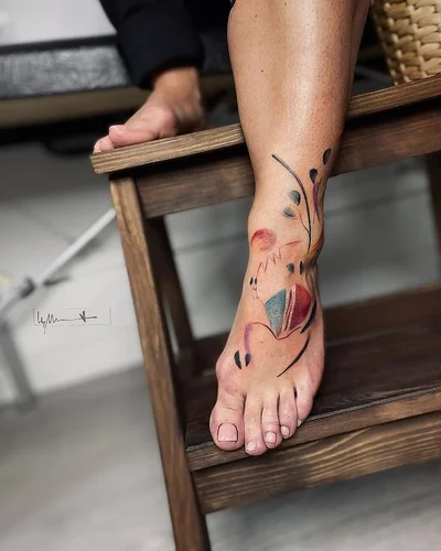 Masha Tsegelnik tattoo 026