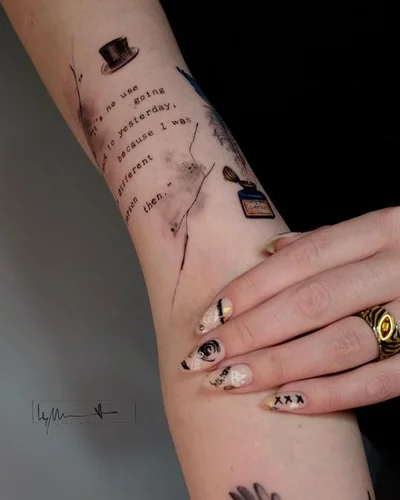 Masha Tsegelnik tattoo 027