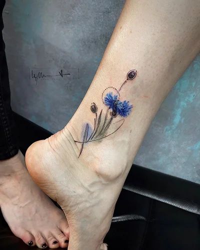 Masha Tsegelnik tattoo 032