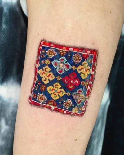 Anya Tsyna tattoo 011