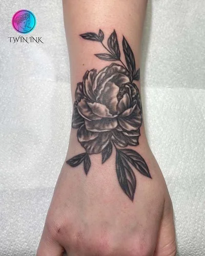 Kat Swann tattoo 028