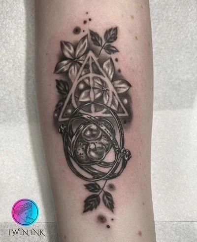 Kat Swann tattoo 047