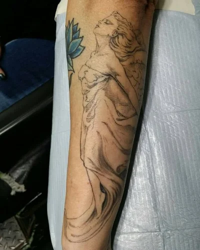 Twin Moon Creations tattoo 036