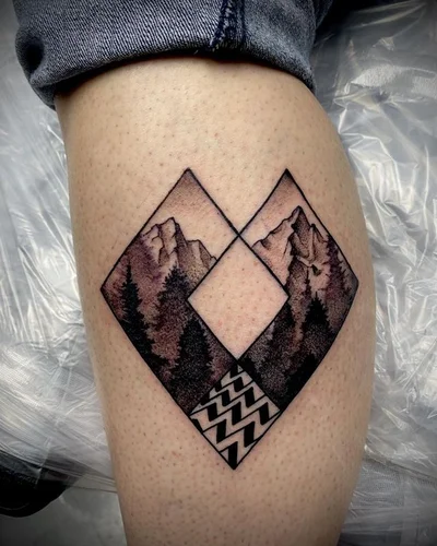 Twisted Tattoo tattoo 042