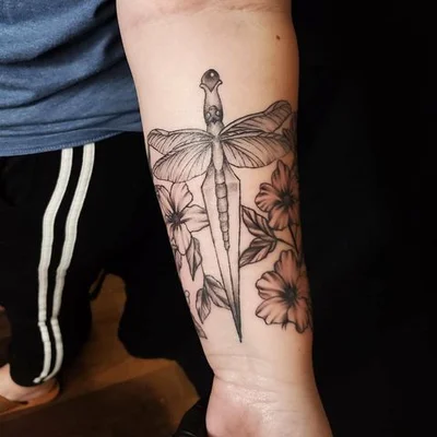 Robia Fleming tattoo 043