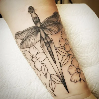 Robia Fleming tattoo 045