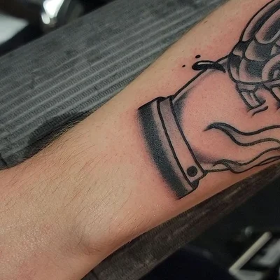 Tyler Nealeigh tattoo 040