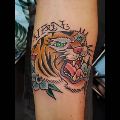 Tyler Nealeigh tattoo 041