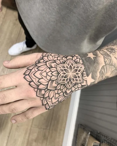 Tyler Hill tattoo 007