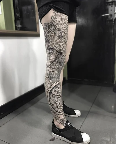 Tyler Hill tattoo 010