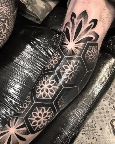 Tyler Hill tattoo 016