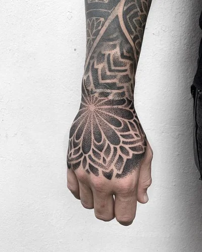 Tyler Hill tattoo 017