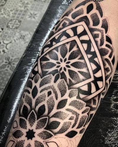 Tyler Hill tattoo 018