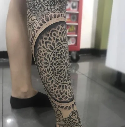 Tyler Hill tattoo 019