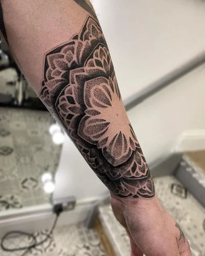 Tyler Hill tattoo 023