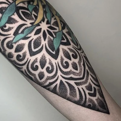 Tyler Hill tattoo 027