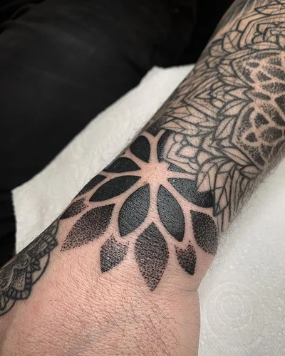 Tyler Hill tattoo 031