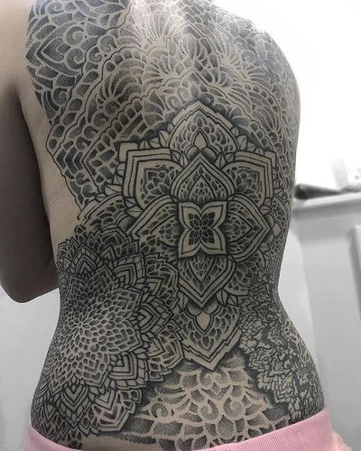 Tyler Hill tattoo 033
