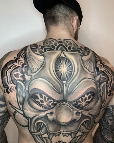 Tyler Hill tattoo 039