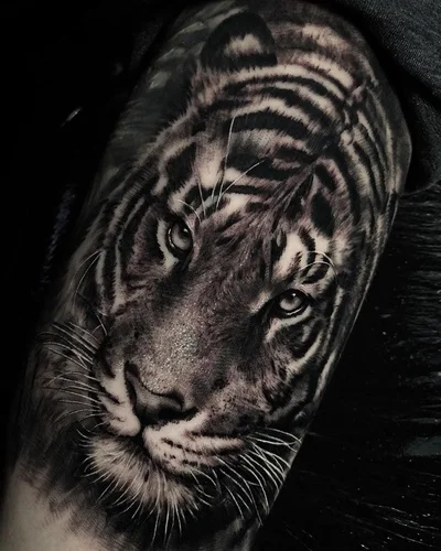 Ubiratan Amorim tattoo 030