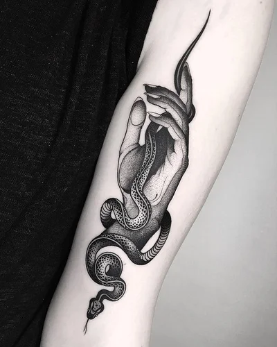 Loveless Tattoo tattoo 047