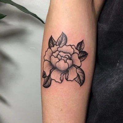 Uliana Gromova tattoo 010