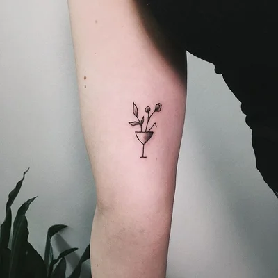 Uliana Gromova tattoo 017