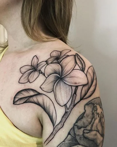 Uliana Gromova tattoo 019