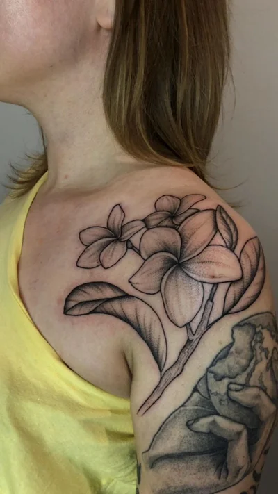 Uliana Gromova tattoo 031