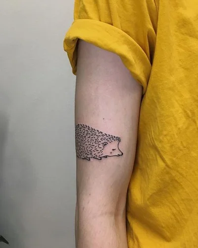 Uliana Gromova tattoo 032